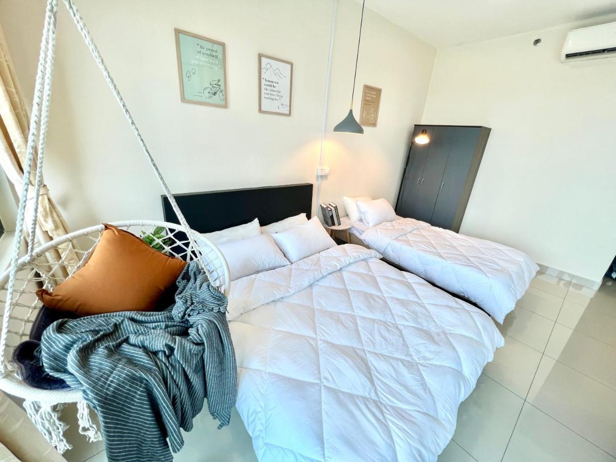 A 1-4 Pax Cozy Studio Tv Box Pool 100Mps Wifi 3 Bed Trefoil Setia Alam Exteriér fotografie